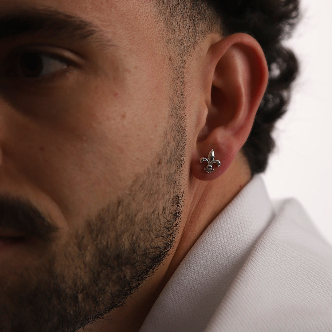Puces d'oreilles fleur de Lys Regalia